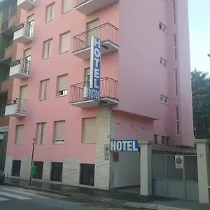 2* Hotel Bristol